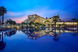 راهنمای کامل زندگی در آنتالیا برای ایرانی ها 25 bellis deluxe hotel
